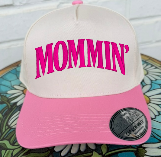 MOMMIN' Embroidered Hat